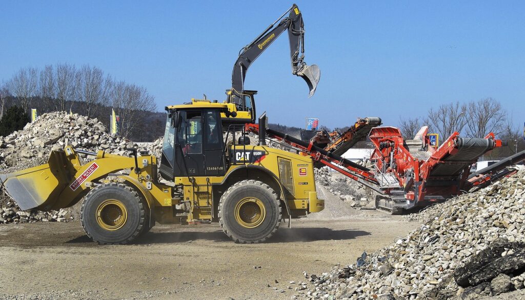 wheel loader, building rubble, crusher-2842817.jpg